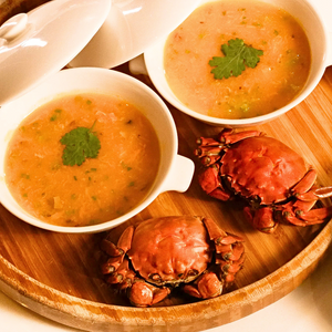 Royal Pacific Hotel | Golden Autumn Hairy Crab Roe Feast (Reservation required three days in advance)