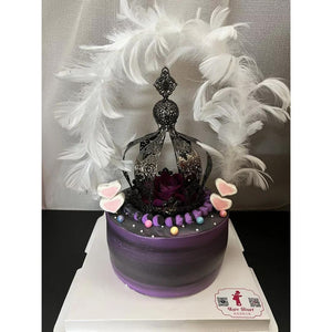 Rare Heart - Feather Crown Cake (6 inches)